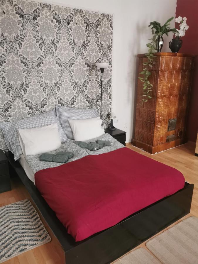 Tiborlak Apartment บูดาเปสต์ ภายนอก รูปภาพ